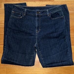 L.L. Bean Classic Fit 5 pocket Jeans Sz 14 M medium wash blue jeans